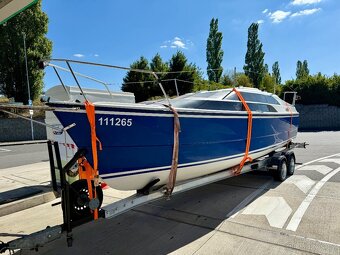 🛥️ Motorsailer MacGregor 26M – plachetnice + Mercury 80 HP - 7
