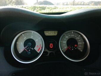 Renault Megane GT 2.0 DCI 110 kW - 7