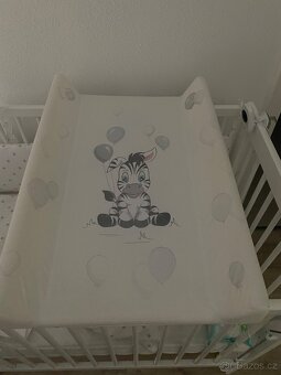 Přebalovací pult s pevným dnem - 7