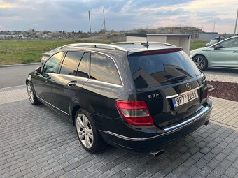 Mercedes C320 CDI - 7