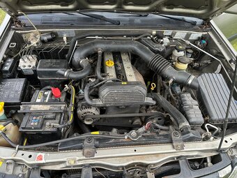 Opel Frontera B 2.2i - 7