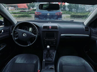 Veškeré náhradní díly Škoda Octavia 2 kombi 08 BZB JWX LF8J - 7