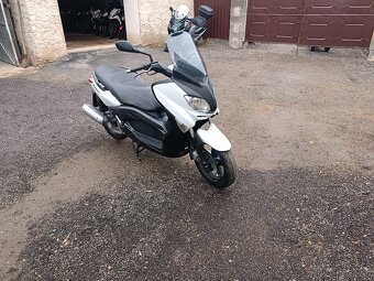 yamaha x max 125i bílý rv 2012 cz doklady v ceně - 7