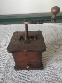 Kavomlinek dřevěný mlýnek - 7
