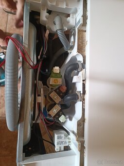 Pračka AEG LTX7E372C na náhradní díly - 7