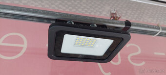 8x LED reflektory 20 W - 7