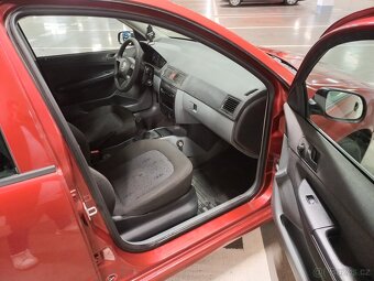 Prodám Škoda Fabia 1.2HTP 47kw,R.V.2004,STK 12/26, 182 000Km - 7