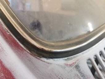 Zadní okno s patinou vw brouk - 7