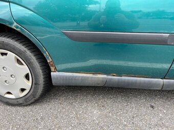 Ford Focus Mk1 1.6i 16V (1999) - 7