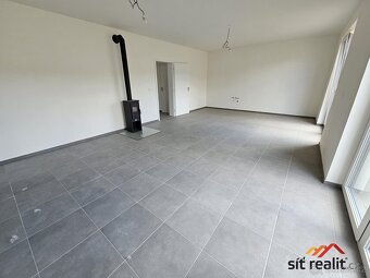 Prodej novostavby 3+kk, 107 m2, poz. 193 m2, Praha 9 - Jahod - 7