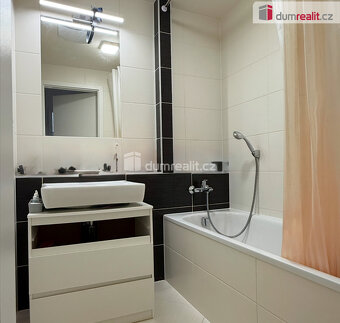 Pronájem bytu 3+kk s balkonem, 58,2 m2, Thomasova, Praha - 7