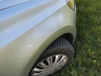 Prodám Volkswagen Polo 1.2 HTP, 51 kw, rok 2010, 5 míst, 4 d - 7