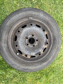 Prodám obuté Plecháče 165/70 R14 - 7