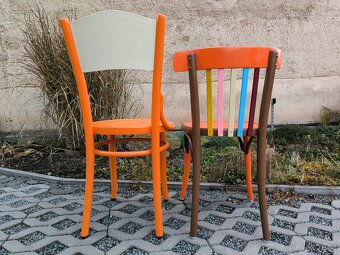 Barevné retro jídelní židle Ton, Thonet - 2 kusy - 7