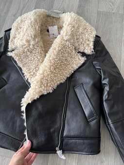 Kožená bunda s kožíškem - 7