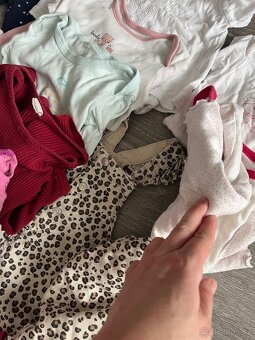 Balík oblečení holcicka 80/86 - 7