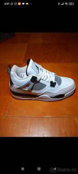 Jordan 4 - 7