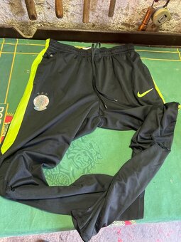 Nike fotbalové tepláky AC Sparta Praha L pilka spodenki getr - 7