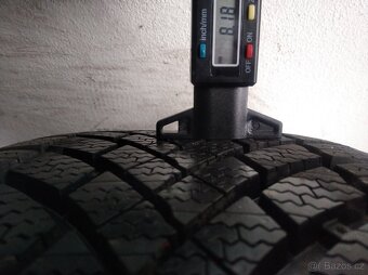 Prodám zánovní zimní alu sadu na Škoda Superb IV R19 - 7
