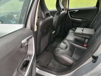 Prodám Volvo XC60 D5 AWD Summum, 151 kW - 7