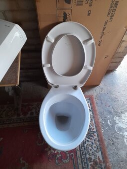 WC se zadním vývodem - 7