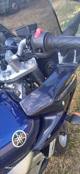 Yamaha FZS 600 Fazer - 7