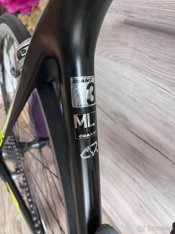 Karbonové silniční kolo Giant, velikost rámu M/L - 7