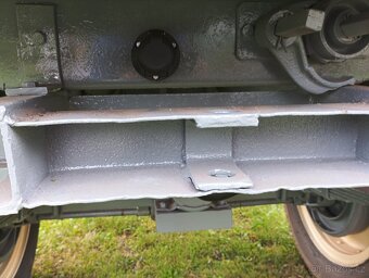 PRODÁM VLEK 3.5T - 7