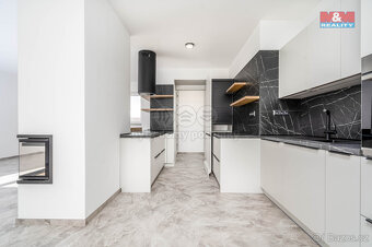 Prodej rodinného domu 4+kk, 127 m², Žiželice - 7