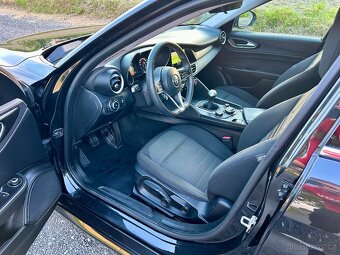 Alfa Romeo Giulia 2.2 JTDM Basis Navi Servisovane Tažné - 7
