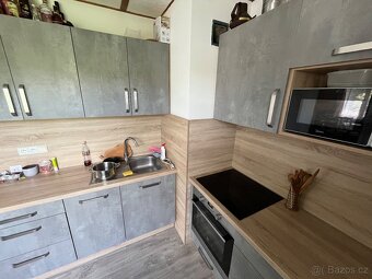 Kuchyně vybavená se spotřebiči - 7