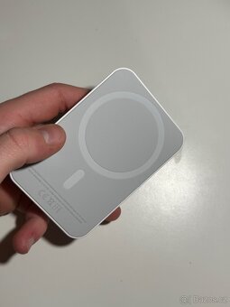 Apple Magsafe battery pack - 7