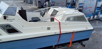 Kajautová loď Microplus 600 Galaxy ( 2x kajuta ) - 7