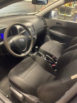 Hyundai i30 1.6CRDi, r.v. 10/2009 - 7