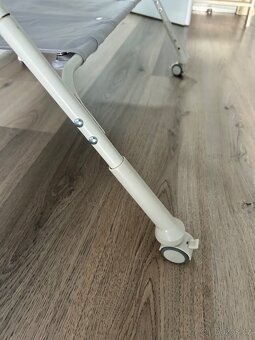 COSTWAY skládací přebalovací pult na kolečkách - 7
