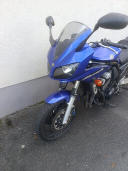YAMAHA FAZER 600 - 7