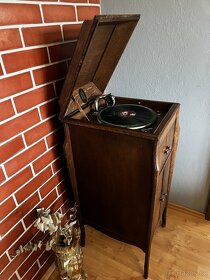 SKŘÍŇOVÝ GRAMOFON ODÉON - 7