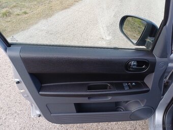 Predám Mitsubishi Colt 1.1 benzín,5-dverový,1.majiteĺ,rok vý - 7