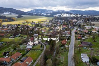 Prodej prostorného rodinného domu v Ženklavě – zahrada, gará - 7