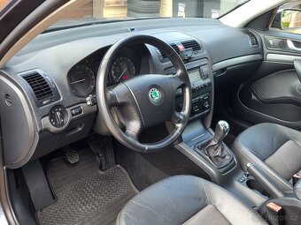 Škoda Octavia II 1.9TDi Elegance Polokůže - 2x sada - prav.s - 7