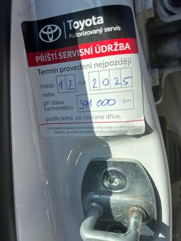 Toyota Verso 2,2 D-4D 110 KW r.v.2011 automatická převodovka - 7