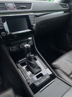 Škoda Superb TDI 140 KW, L&K, 2016, 169 xxx km, tažné - 7