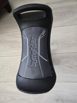 Stupátko a sedátko ke kočárku Bumprider - 7