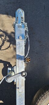 Prodám přívěsný vozík pevné konstrukce - 7