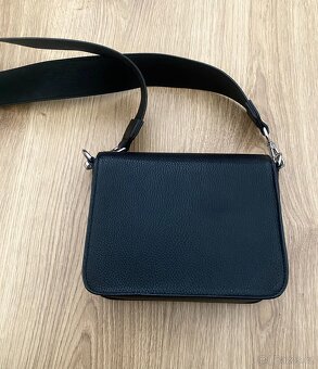 Nová černá crossbody kabelka HM - 7