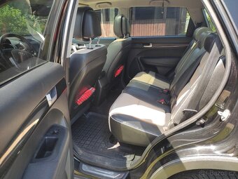 Prodám Kia Sorento - 7