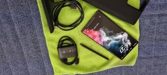Zanovni Samsung S22 Ultra s dobijecim pouzdrem 5000Mah - 7