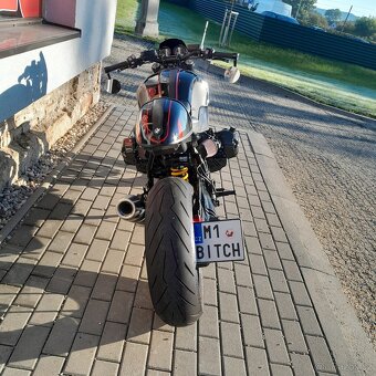 BMW R nineT - 7