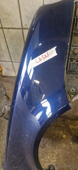 VW Golf 4 predni Blatníky barva LB5N - 7