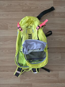 Cyklistický hydro batoh Camelbak M.U.L.E. žlutý - 7